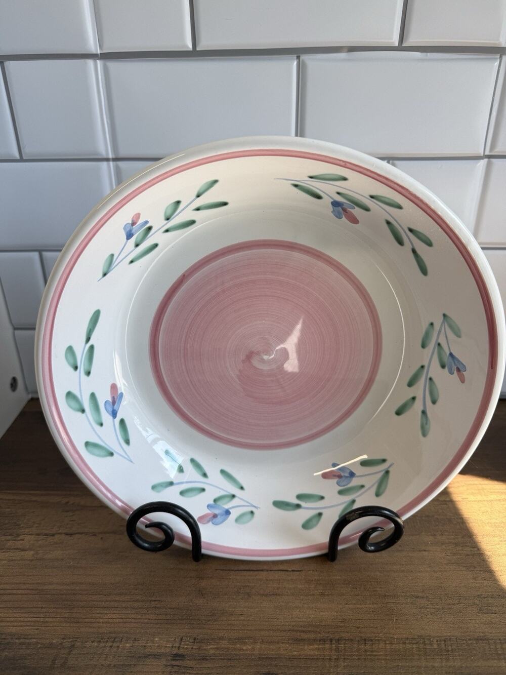 CALECA Large Serving Bowl, Made In Italy - Pink Garland 10”